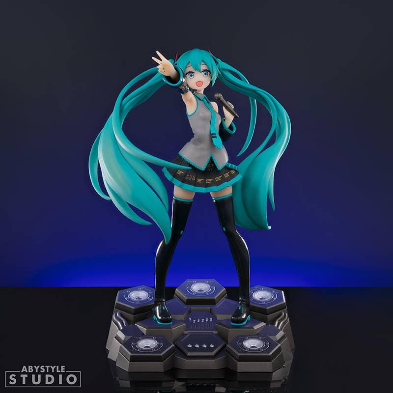 Hatsune Miku - Figurine - Shop Cool Tricks
