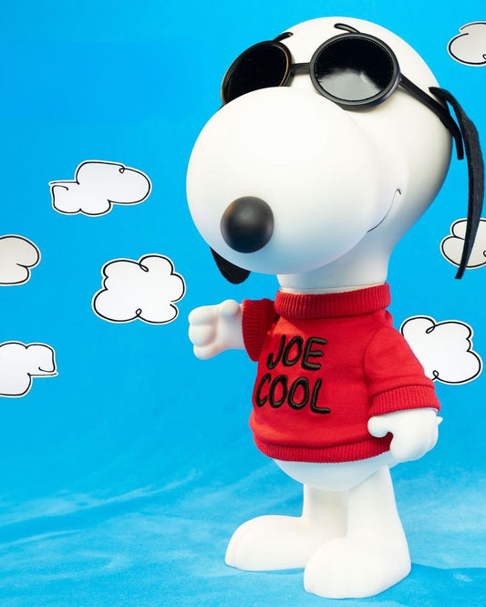 Peanuts SuperSize Snoopy (Joe Cool)
