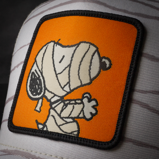 Peanuts - Snoopy Mummy Trucker Cap
