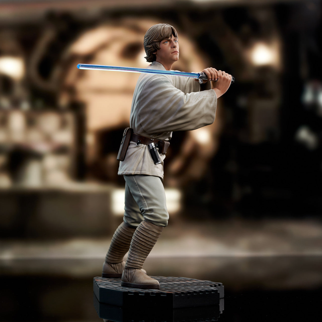 LUKE SKYWALKER TRAINING STATUE SW MILESTONES A NEW HOPE