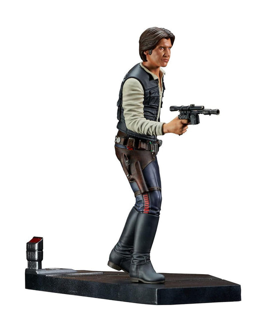 STAR WARS PREMIER COLLECTION A NEW HOPE HAN SOLO STATUE