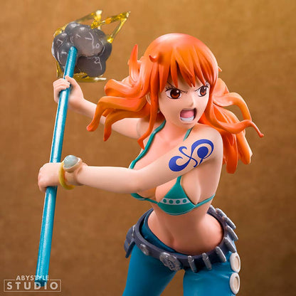One Piece - Nami Figure