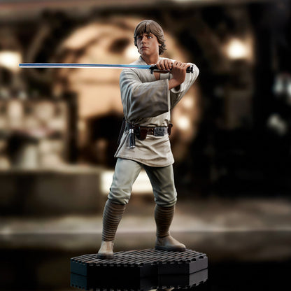 LUKE SKYWALKER TRAINING STATUE SW MILESTONES A NEW HOPE