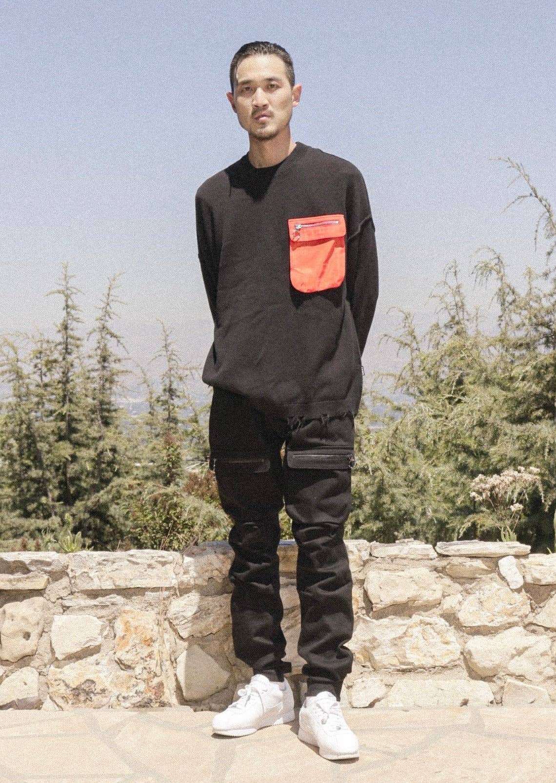 Konus Men's Oversize Sweater in Black